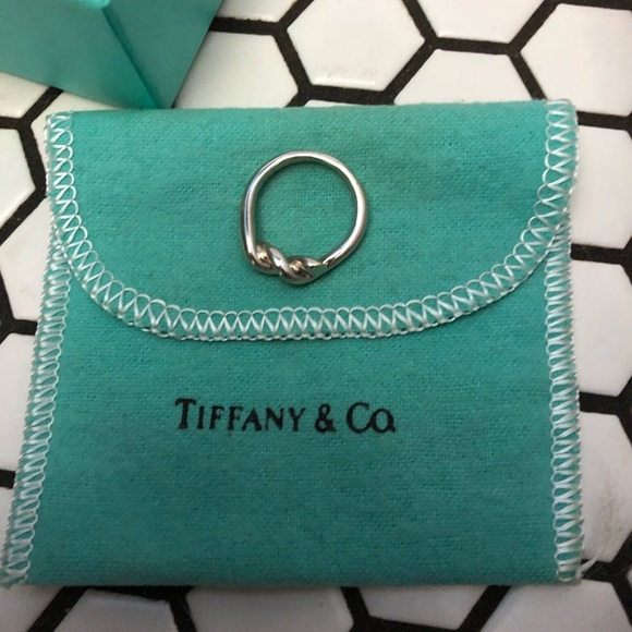 Tiffany and Co Silver knot ring size 6 - Picture 2 of 8